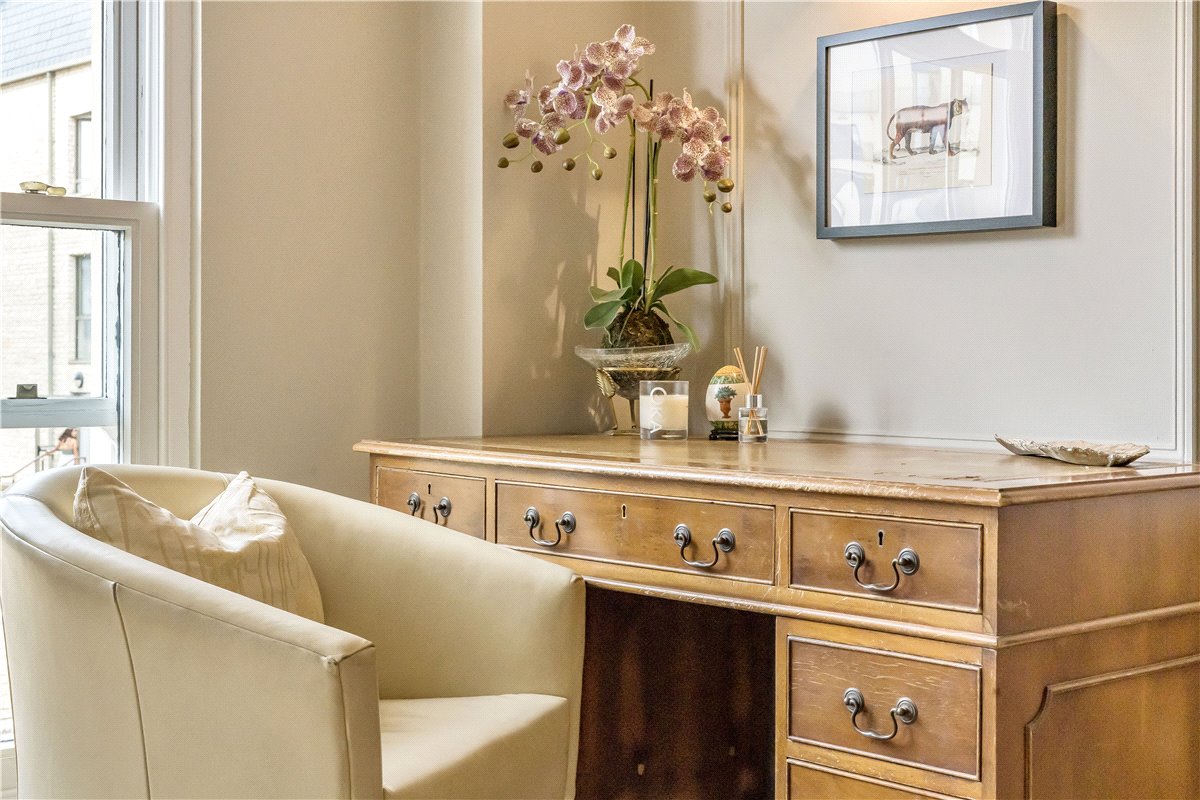 2 bedroom flat, Victoria Bridge Road, Bath BA1 - Sold STC