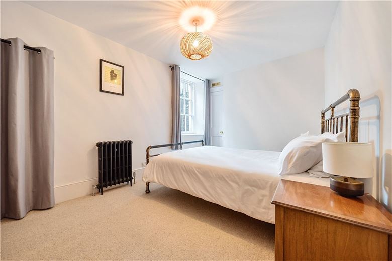 1 bedroom flat, Oxford Row, Bath BA1 - Sold STC