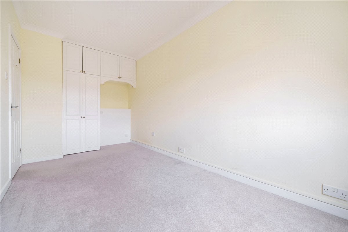 2 bedroom flat, Henrietta Street, Bath BA2 - Available