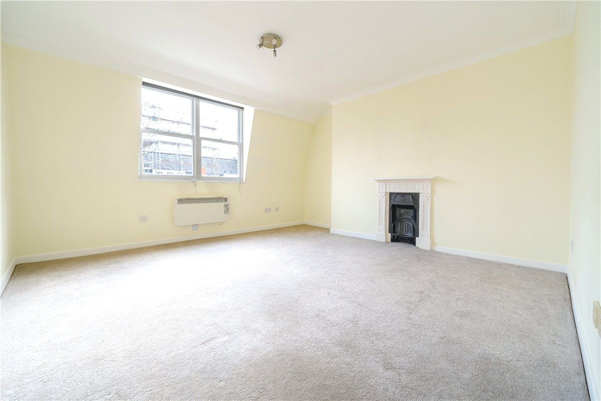 2 bedroom flat, Henrietta Street, Bath BA2 - Available