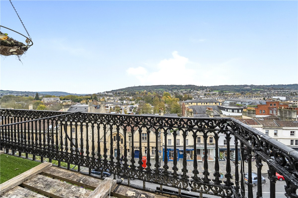 2 bedroom flat, Paragon, Bath BA1 - Sold