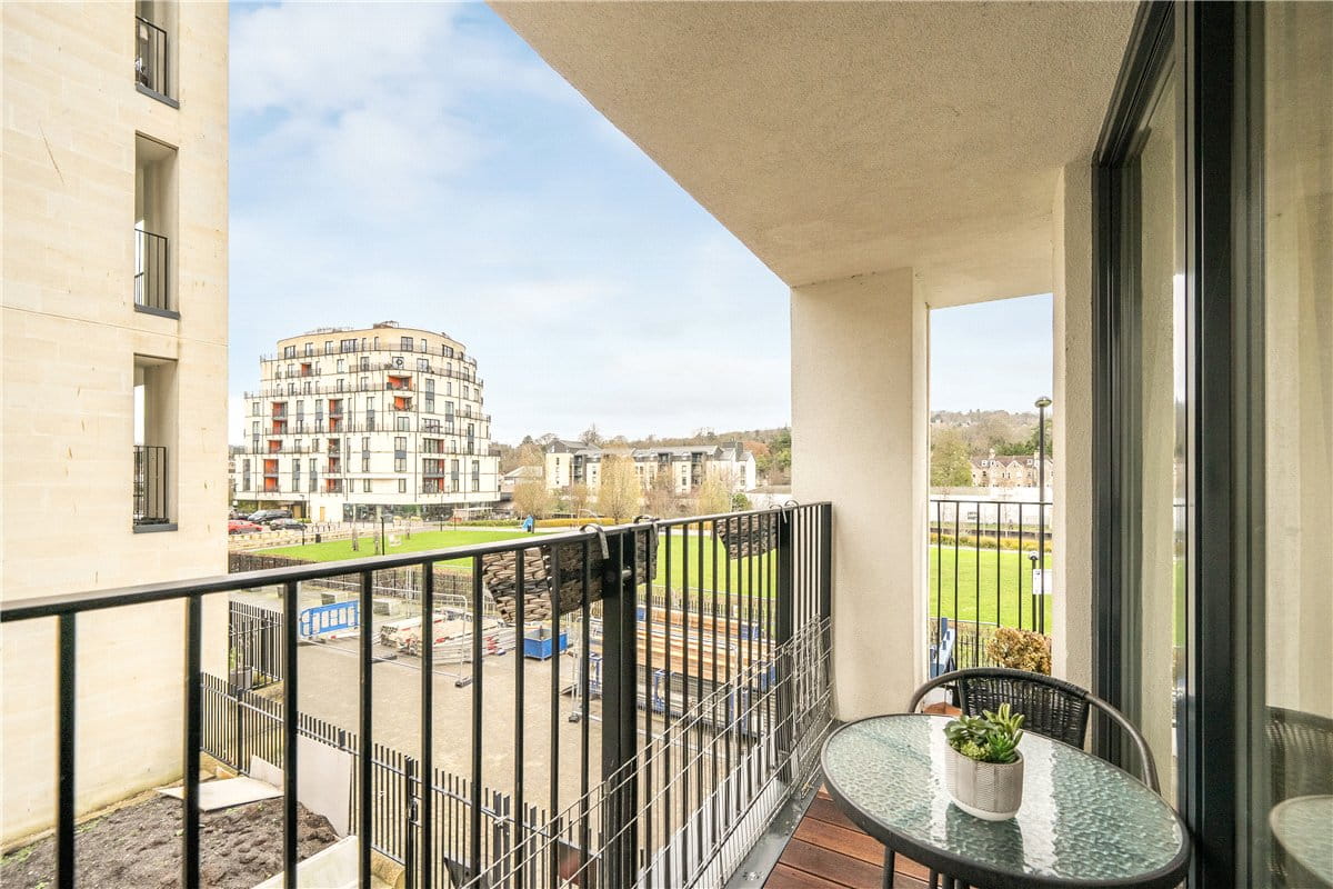 2 bedroom flat, Percy Terrace, Bath BA2 - Available
