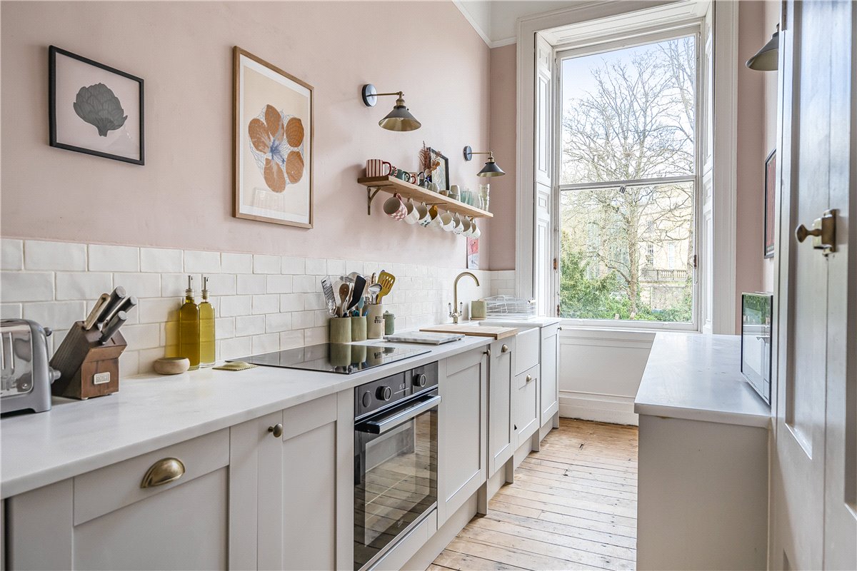 1 bedroom flat, Sydney Place, Bath BA2 - Available