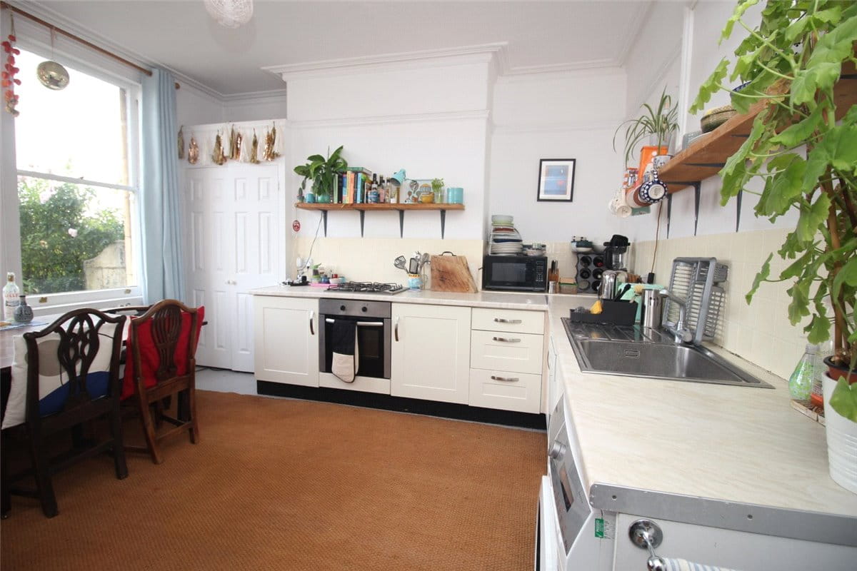 2 bedroom flat, Belgrave Terrace, Bath BA1 - Sold