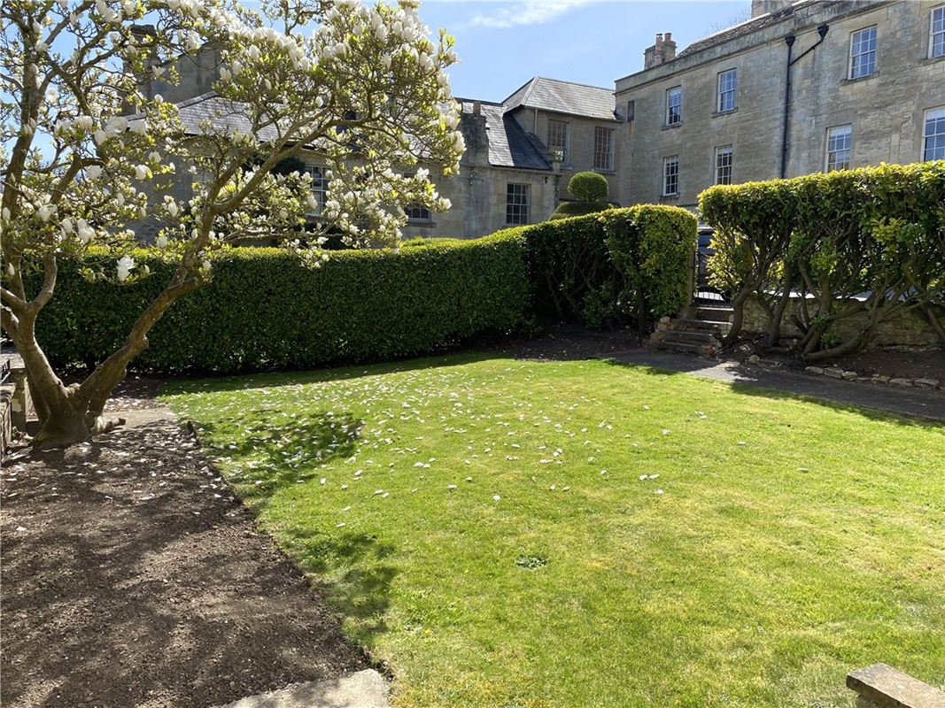 4 bedroom house, Kingsdown, Corsham SN13 - Available