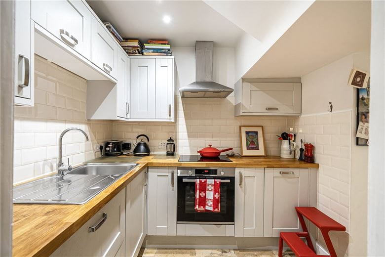2 bedroom flat, Sydney Place, Bath BA2 - Available