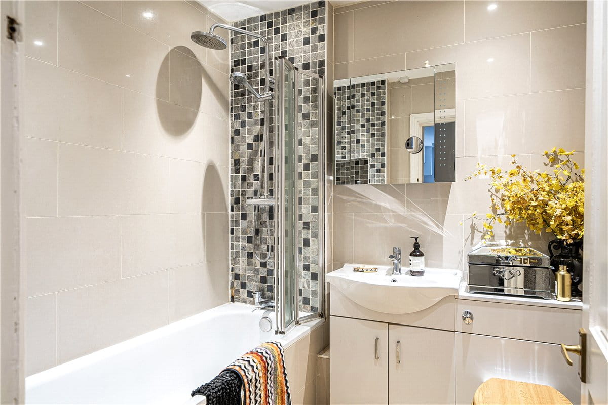 2 bedroom flat, Sydney Place, Bath BA2 - Available