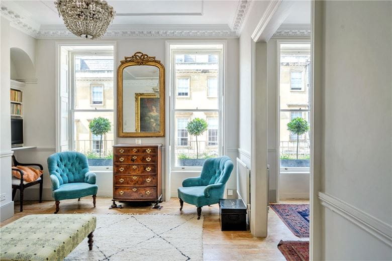 1 bedroom flat, Russell Street, Bath BA1 - Available