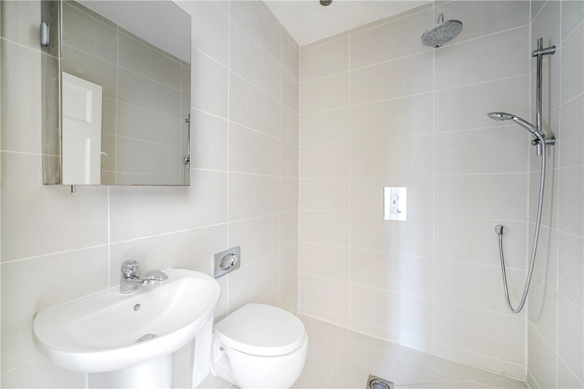 2 bedroom flat, Park Street, Bath BA1 - Available
