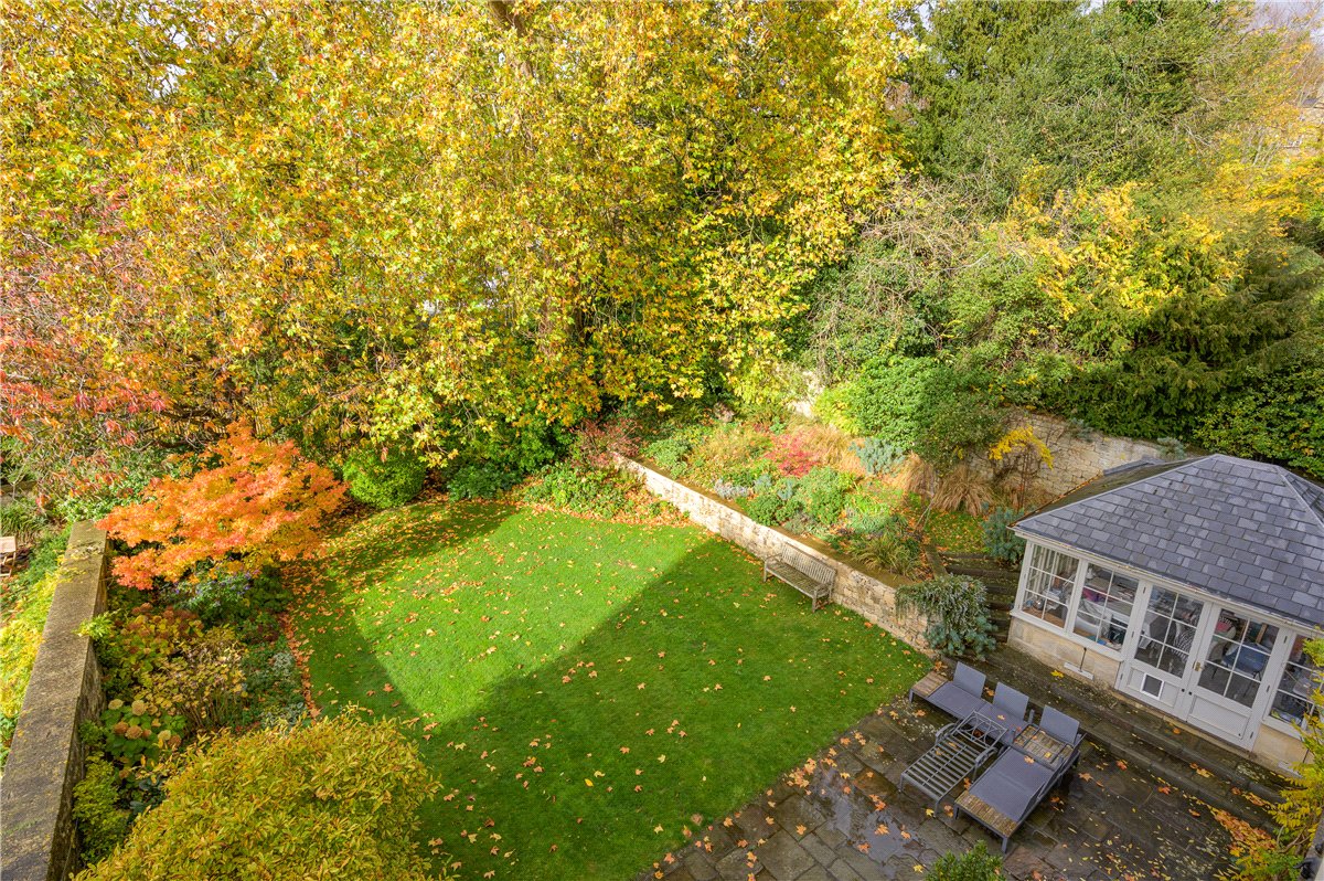 5 bedroom house, Queens Parade, Bath BA1 - Available