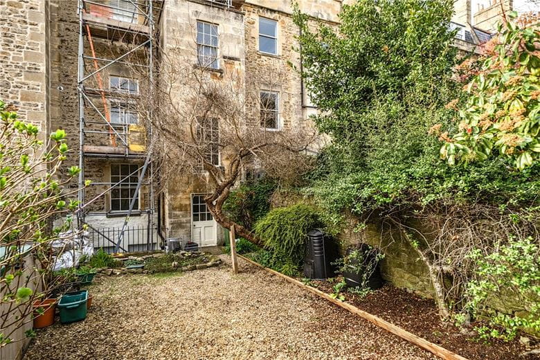 5 bedroom house, St. James's Square, Bath BA1 - Available