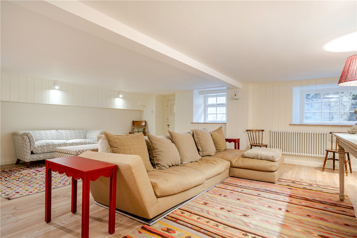 2 bedroom maisonette, Marlborough Buildings, Bath BA1 - Available