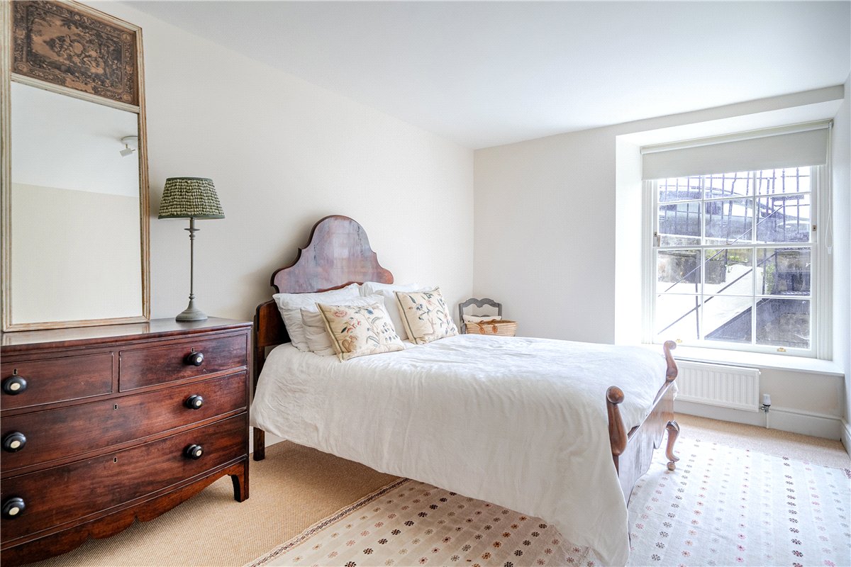 2 bedroom maisonette, Marlborough Buildings, Bath BA1 - Available