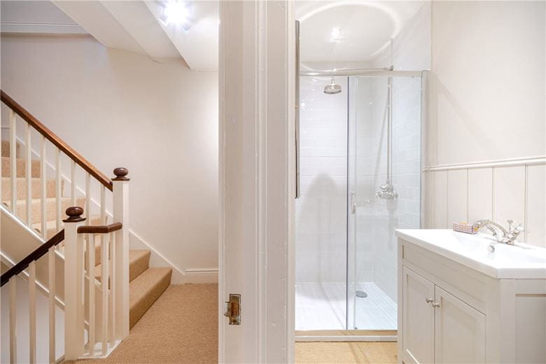 2 bedroom maisonette, Marlborough Buildings, Bath BA1 - Available