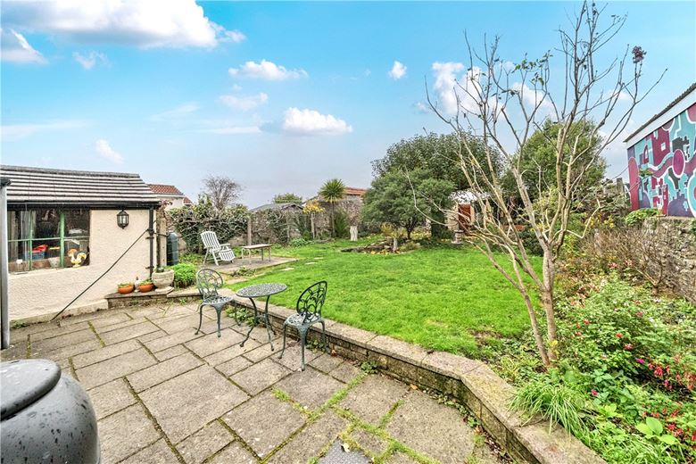 3 bedroom house, North Street, Oldland Common BS30 - Available