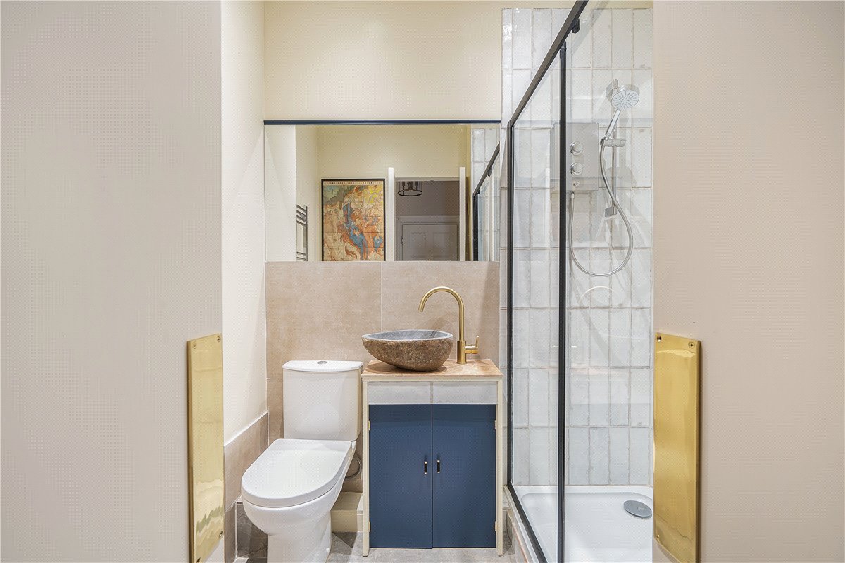 1 bedroom flat, Harington Place, Bath BA1 - Available