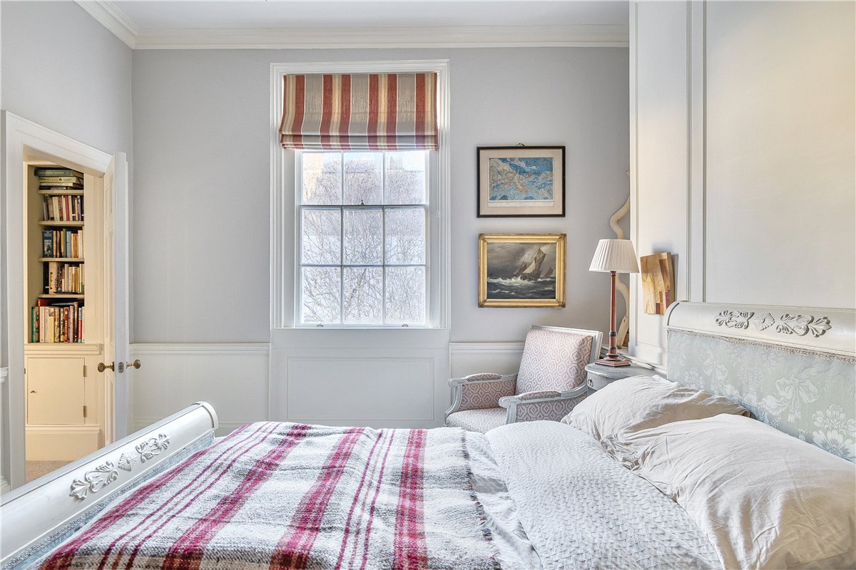 1 bedroom flat, Harington Place, Bath BA1 - Available