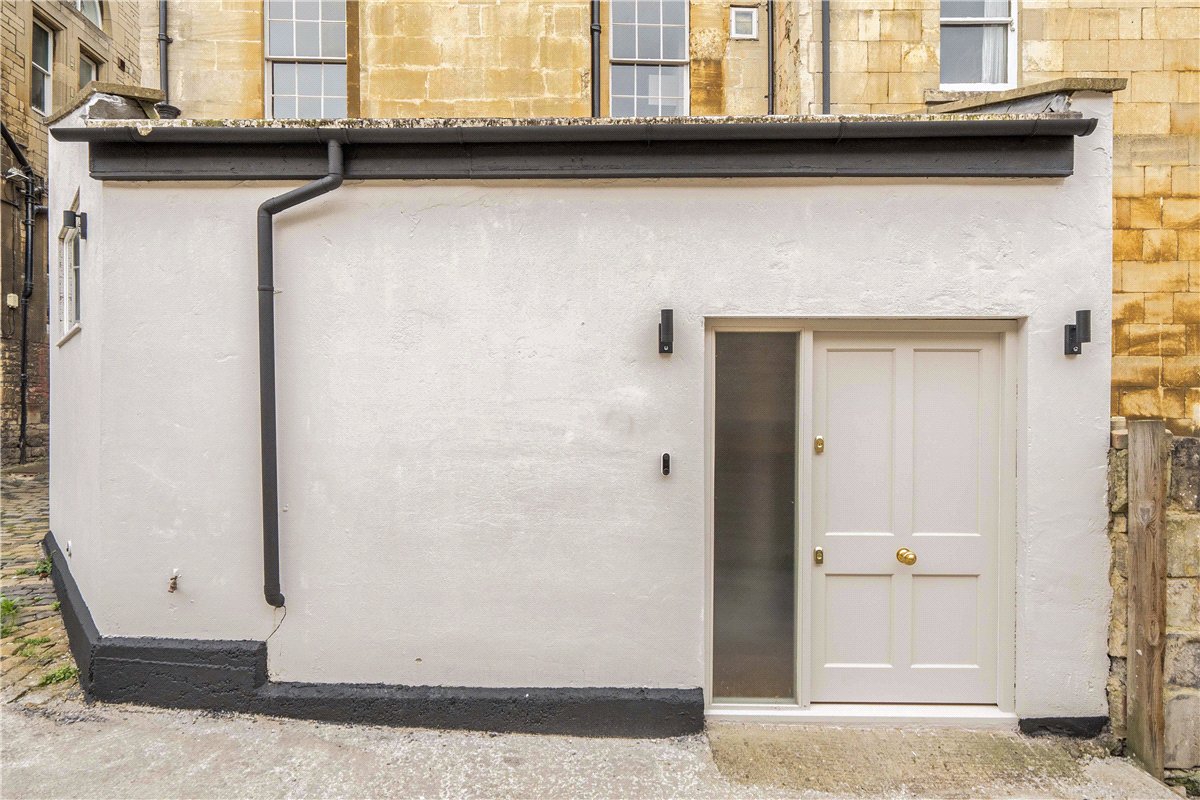 3 bedroom maisonette, Walcot Street, Bath BA1 - Available