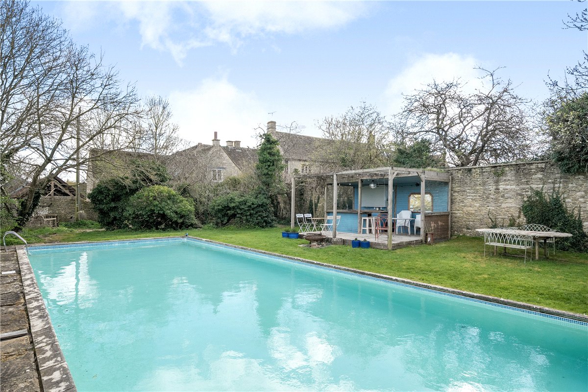 7 bedroom house, Neston, Corsham SN13 - Available