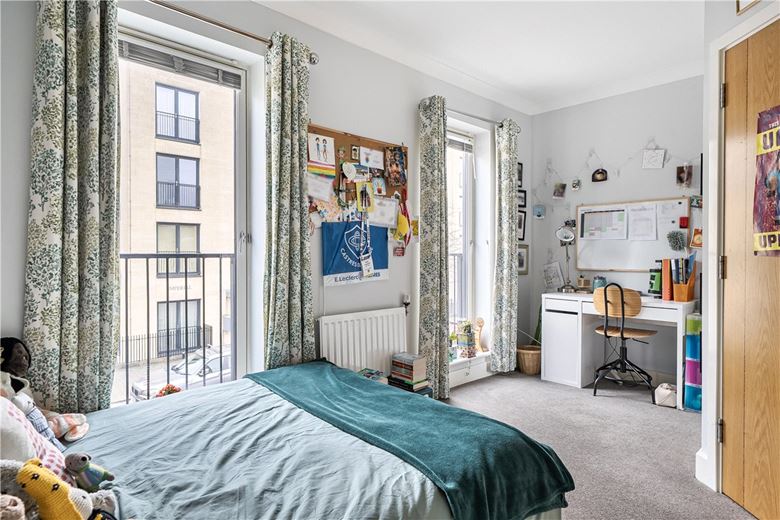 4 bedroom house, Stothert Avenue, Bath BA2 - Available