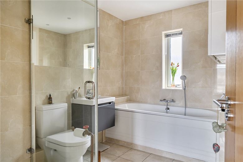 4 bedroom house, Stothert Avenue, Bath BA2 - Available
