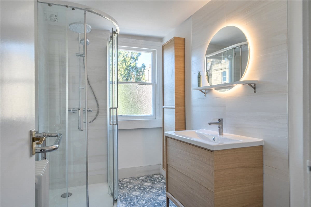 1 bedroom flat, Chapel Row, Bath BA1 - Available