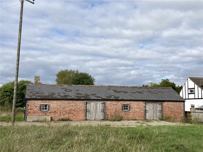 2 bedroom house, Red Brick Barn, Great Somerford SN15 - Sold STC