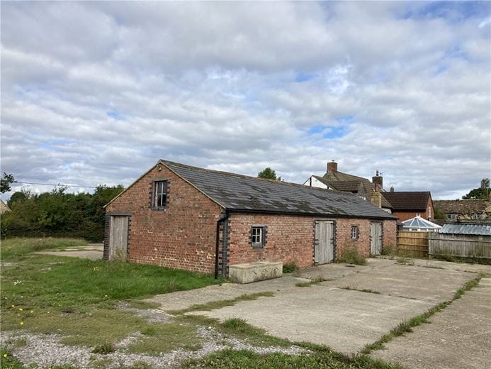 2 bedroom house, Red Brick Barn, Great Somerford SN15 - Sold STC