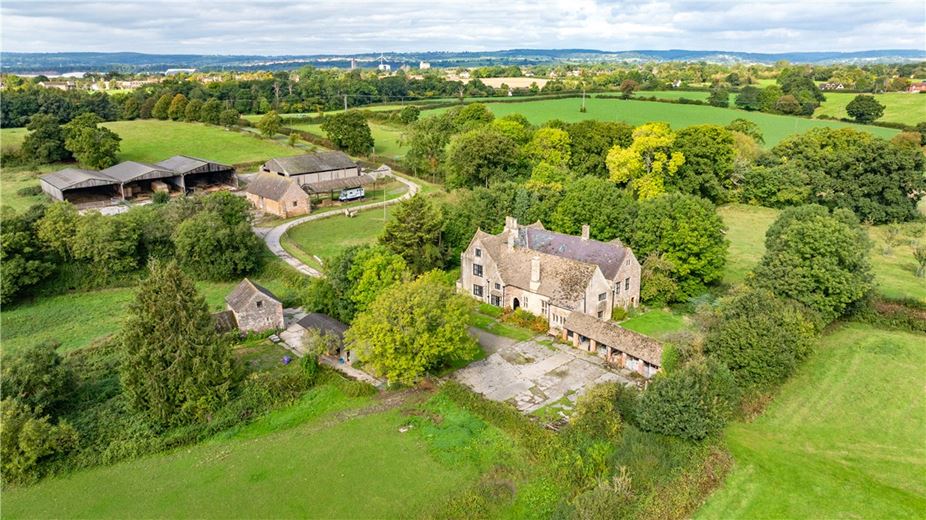 28.3 acres House, Wanswell, Berkeley GL13 - Available