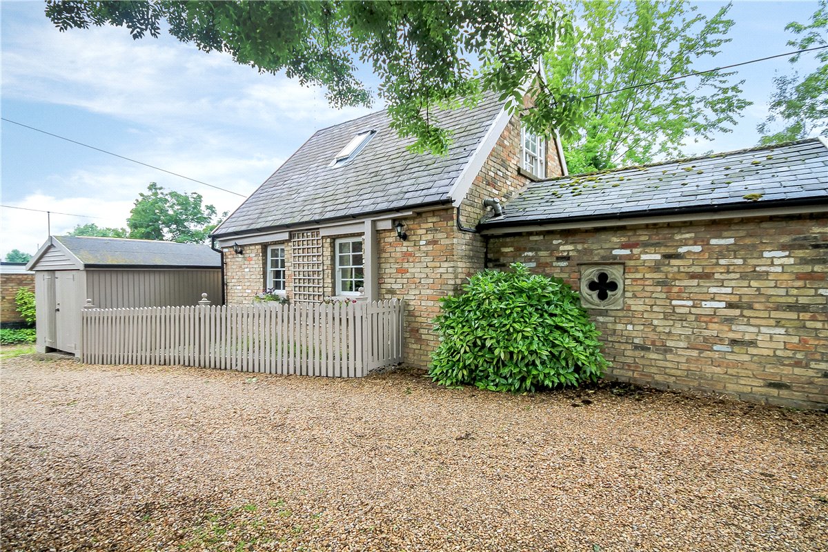 House for sale in Huntingdon, St. Peters Road, PE29 Cambridge North