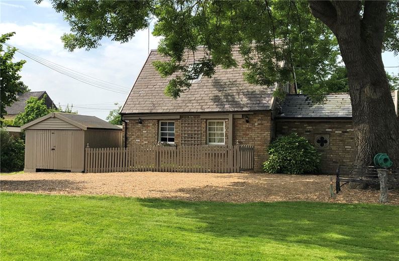 House for sale in Huntingdon, St. Peters Road, PE29 Cambridge Sales