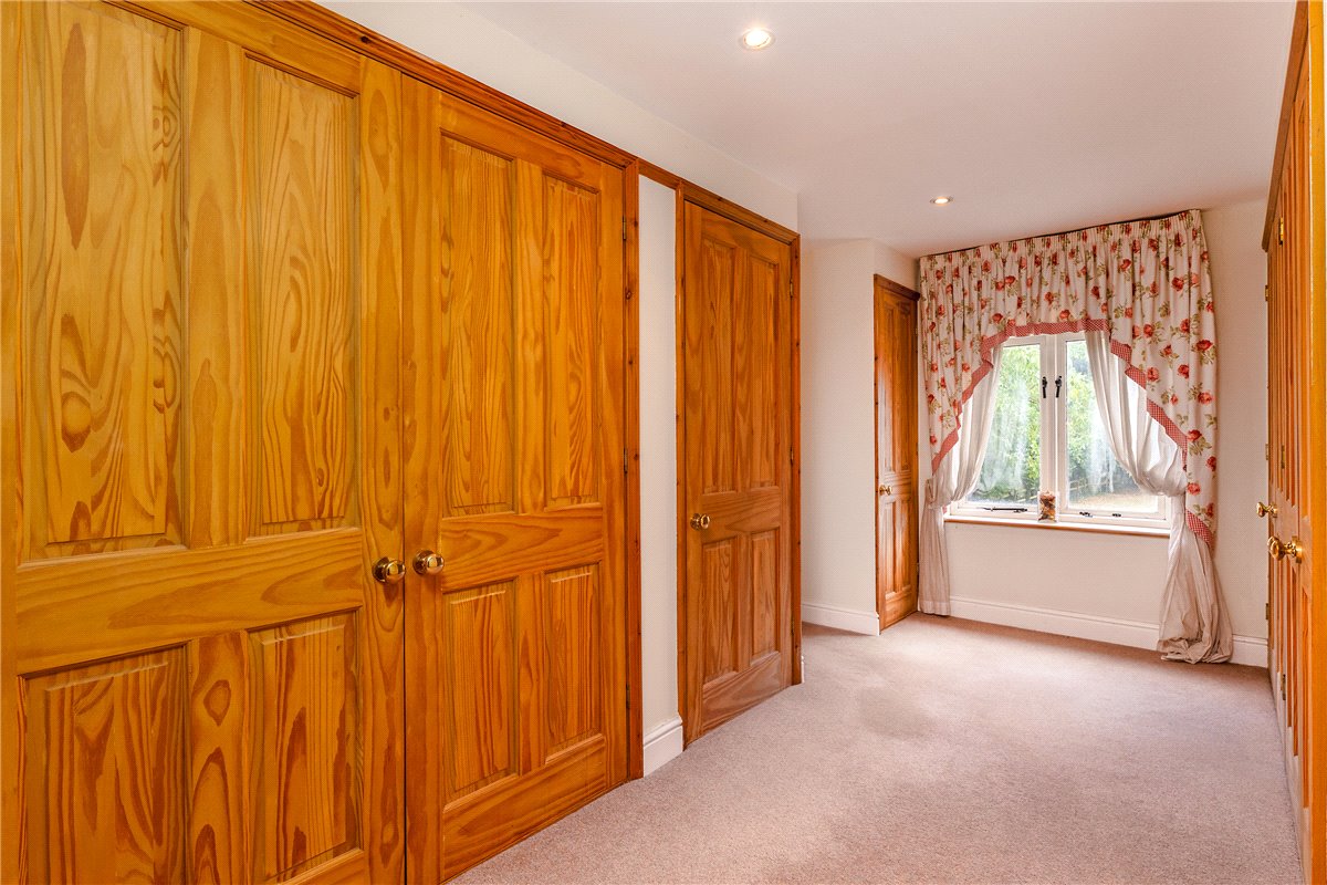 5 bedroom house, Comberton Road, Barton CB23 - Available