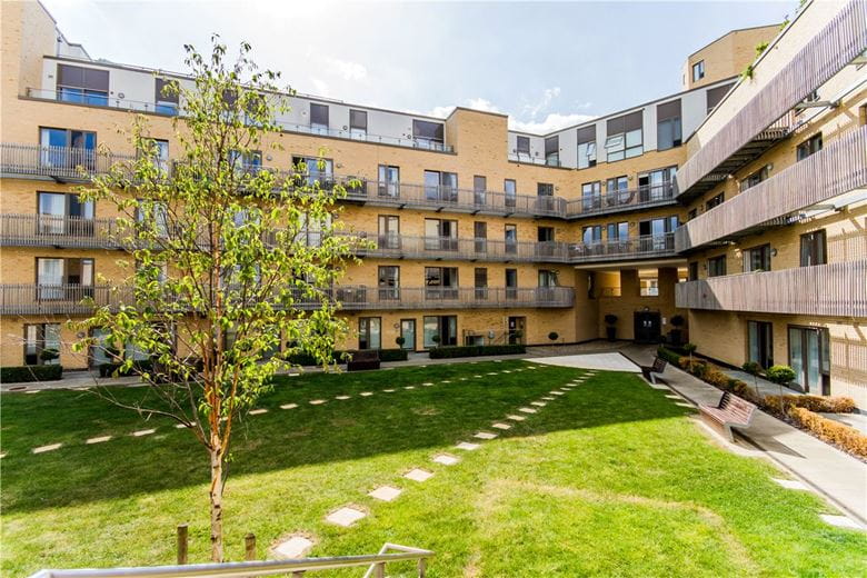 2 bedroom flat, Hills Road, Cambridge CB2 - Available