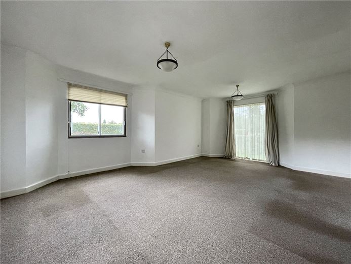 2 bedroom flat, Cherwell Court, Barton Road CB3 - Sold