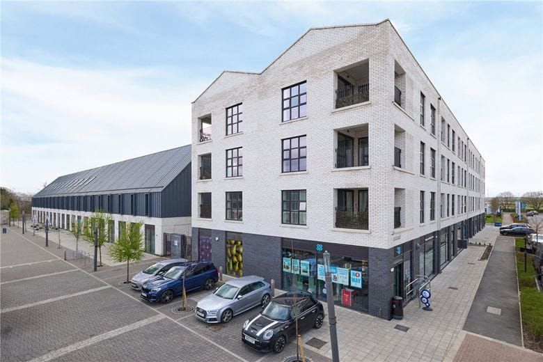 2 bedroom flat, Marleigh Avenue, Cambridge CB5 - Available