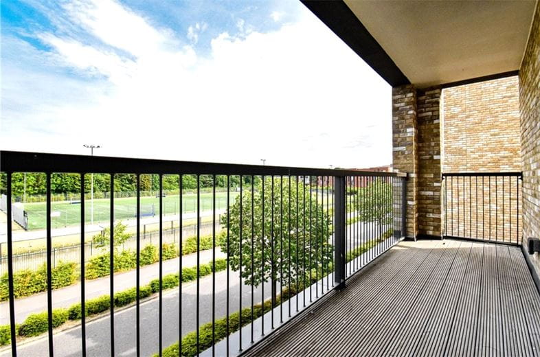 2 bedroom flat, Hawkey Road, Trumpington CB2 - Available