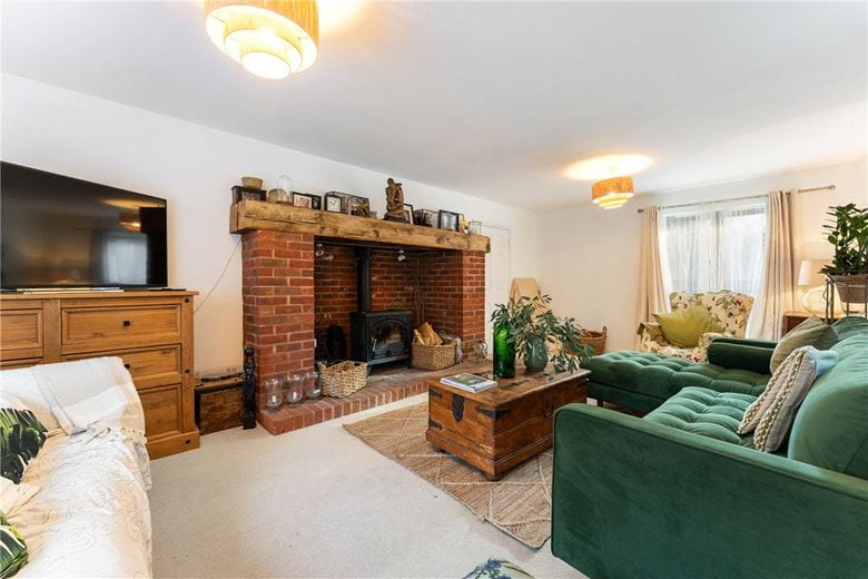 5 bedroom house, Codling Walk, Lower Cambourne CB23 - Available