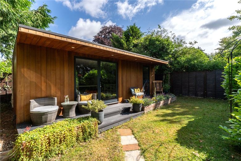 3 bedroom bungalow, Queen Ediths Way, Cambridge CB1 - Sold STC