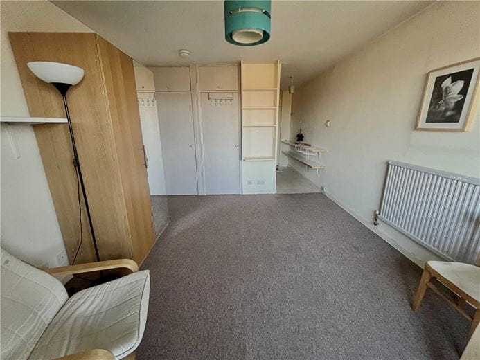 1 bedroom flat, Mayflower House, Manhattan Drive CB4 - Sold