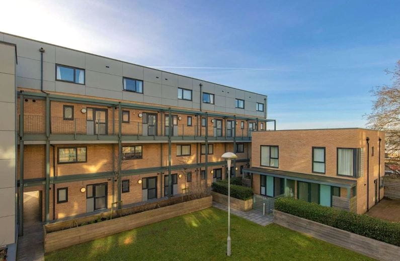 2 bedroom flat, Flamsteed Close, Cambridge CB1 - Sold STC