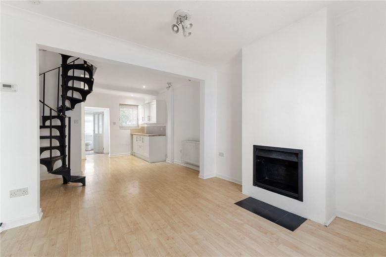 2 bedroom house, Albert Street, Cambridge CB4 - Available