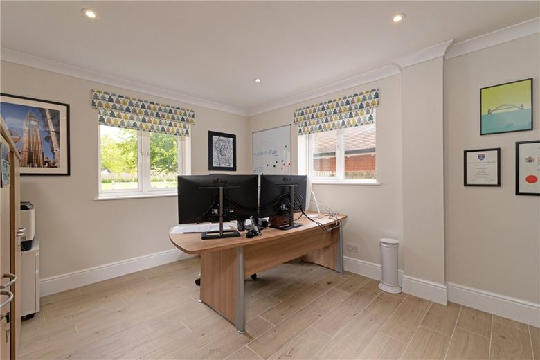 6 bedroom house, Rhee Meadows, Barrington CB22 - Sold STC