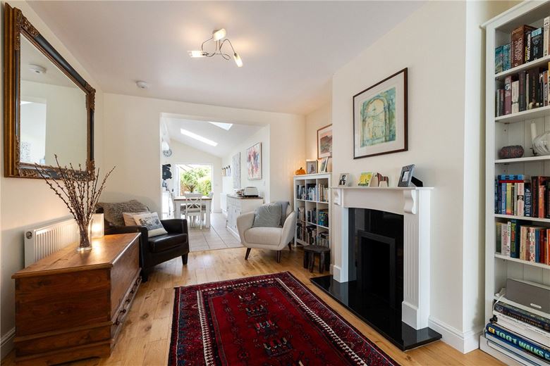 4 bedroom house, Hobart Road, Cambridge CB1 - Available