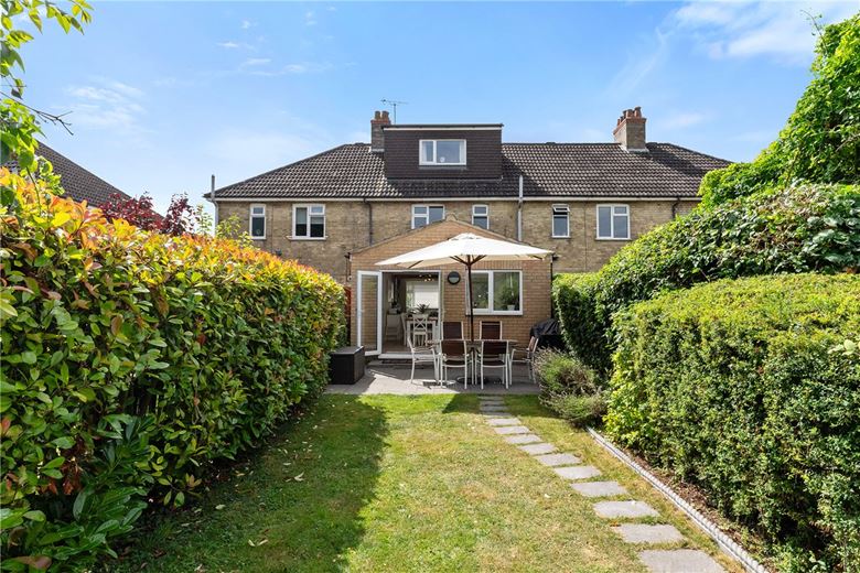 4 bedroom house, Hobart Road, Cambridge CB1 - Available