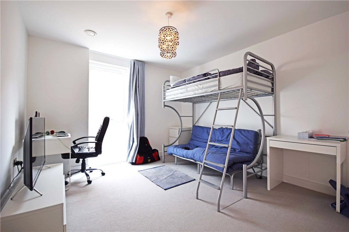 3 bedroom flat, Harrison Drive, Cambridge CB2 - Sold