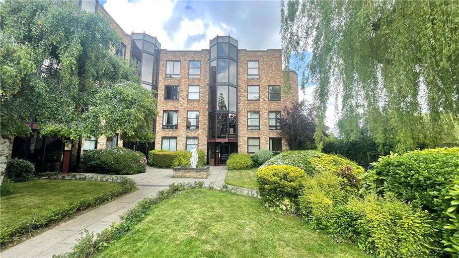 1 bedroom flat, Manhattan Drive, Cambridge CB4 - Sold STC