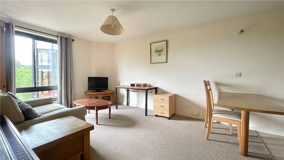 1 bedroom flat, Manhattan Drive, Cambridge CB4 - Sold STC