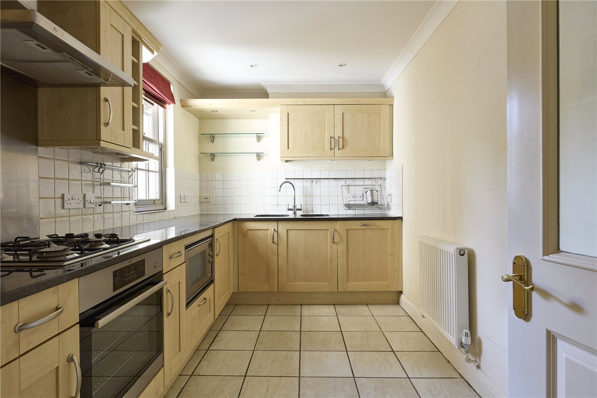 2 bedroom flat, Felbrigge House, 39 Hills Road CB2 - Sold