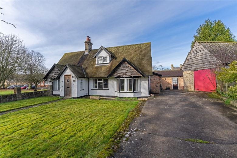 4 bedroom house, Coach Drive, Harlton CB23 - Available