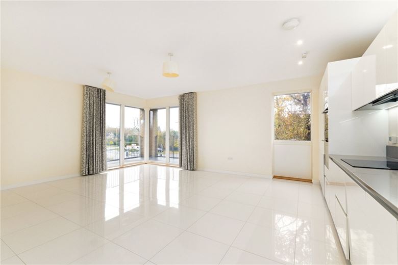 2 bedroom flat, Seekings Close, Trumpington CB2 - Sold STC